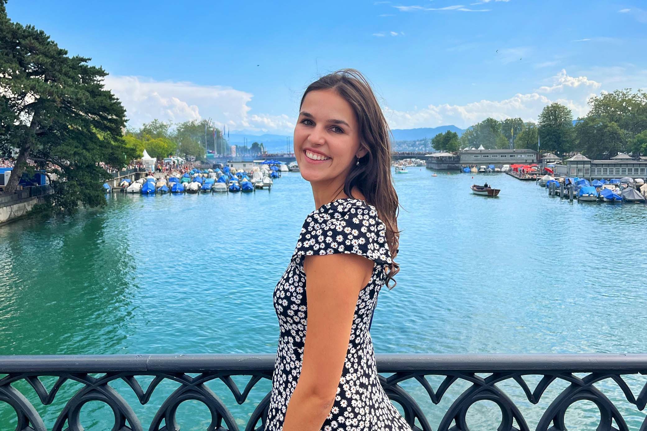 Sara von Bain während ihres Leaves