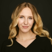 Leonie.Langschwert 