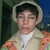 Filip [he/they]  